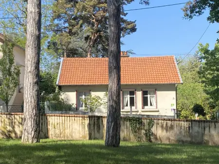 Charmante maison avec jardin en face du parc, proche commerces et attractions touristiques - Photo 24