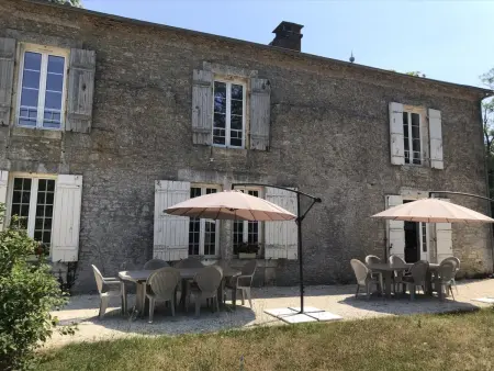 Grande maison rénovée avec piscine privée et parc, idéale pour vacances en famille en Dordogne - Photo 25