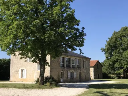 Grande maison rénovée avec piscine privée et parc, idéale pour vacances en famille en Dordogne - Photo 28