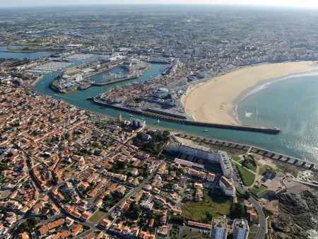 Maison paisible avec jardin, garage, WiFi, proche plage et commerces - Photo 20