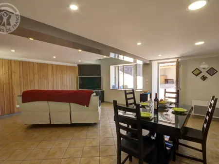 Gîte confortable avec jardin et terrasse privée - Photo 6