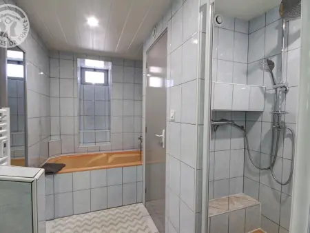 Gîte confortable avec jardin et terrasse privée - Photo 8