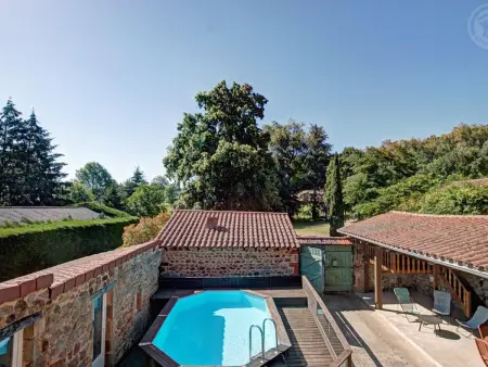 Gîte en Pierre avec Piscine Privée et Terrasse Couverte - Photo 14