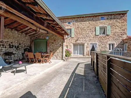 Gîte en Pierre avec Piscine Privée et Terrasse Couverte - Photo 17