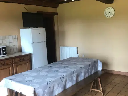Maison de plain-pied avec jeux, coin pêche et musée du vélo à proximité - Photo 3