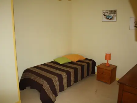 Maison de charme en pierres, 5 chambres, jardin clos, terrasse, calme, ping-pong, proche loisirs. - Photo 10
