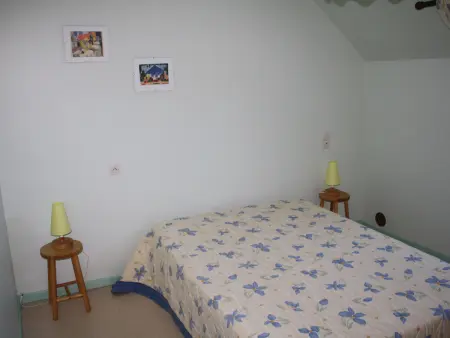 Maison de charme en pierres, 5 chambres, jardin clos, terrasse, calme, ping-pong, proche loisirs. - Photo 11