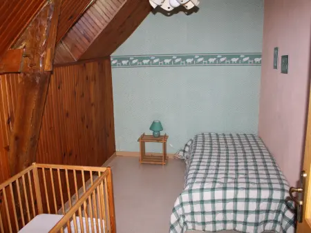 Maison de charme en pierres, 5 chambres, jardin clos, terrasse, calme, ping-pong, proche loisirs. - Photo 12