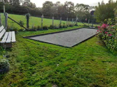 Charme et Authenticité en Forêt Maine Normandie : Demeure Rénovée avec Jardin, Idéale pour Séjour Détente - Photo 9