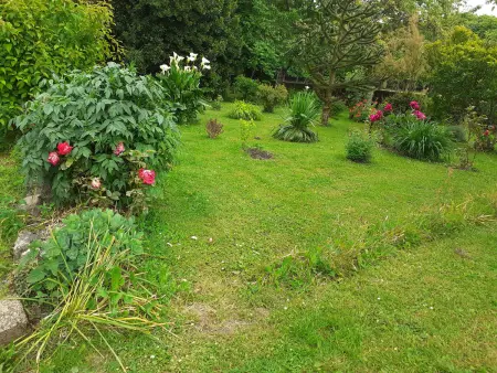 Charme et Authenticité en Forêt Maine Normandie : Demeure Rénovée avec Jardin, Idéale pour Séjour Détente - Photo 13