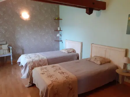 Gîte familial calme avec jardin, wifi et équipements bébé, animaux acceptés - Photo 28
