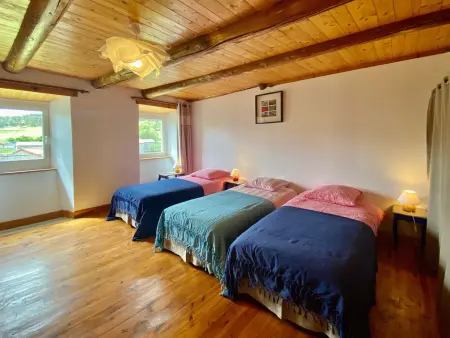 Gîte 10 pers avec 4 chambres et 3 salles d'eau, animaux admis - Photo 14