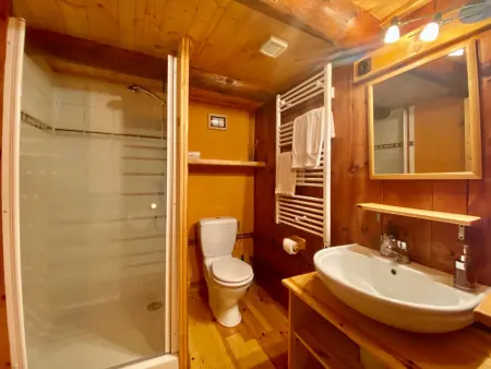 Gîte 10 pers avec 4 chambres et 3 salles d'eau, animaux admis - Photo 18