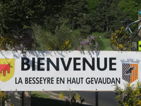 Gîte 10 pers avec 4 chambres et 3 salles d'eau, animaux admis - Photo 21