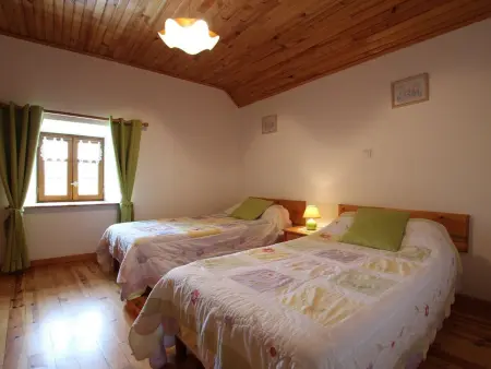 Maison en pierres avec terrain près du Massif du Mézenc, idéale pour un séjour nature en famille - Photo 4
