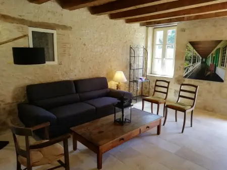 Gîte familial au calme avec parc et jardin, pour 8 personnes, près d’un château historique - Photo 1