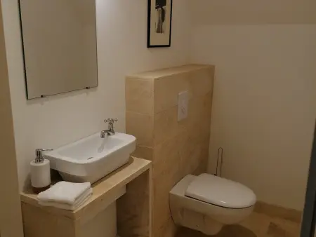 Gîte familial au calme avec parc et jardin, pour 8 personnes, près d’un château historique - Photo 13