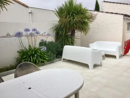 Maison Rénovée 5 Chambres, WiFi, Parking, à 800m du Marché et 1km Plage - Photo 6
