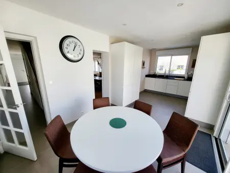 Maison Rénovée 5 Chambres, WiFi, Parking, à 800m du Marché et 1km Plage - Photo 8