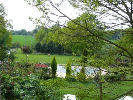 Fermette au calme avec piscine, jardin et étang de pêche - Photo 9