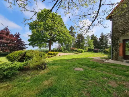 Fermette au calme avec piscine, jardin et étang de pêche - Photo 14