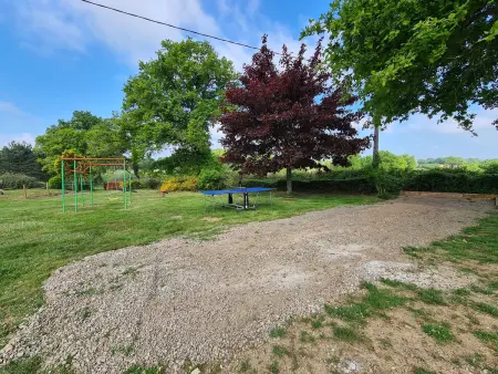 Fermette au calme avec piscine, jardin et étang de pêche - Photo 17