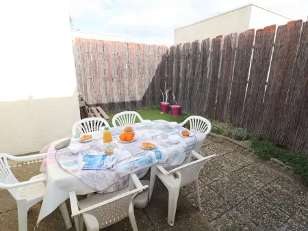 Maison Méditerranéenne 60m² avec Patio et Parking Privé, à 5min de la Plage, 3 Pièces Confortables - Photo 9