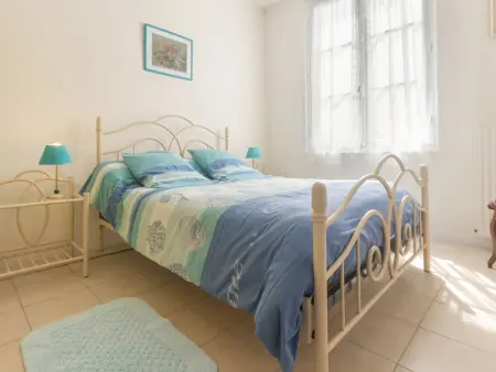 Charmant Gîte Familial à 30m de la Plage avec Cour Fleurie, Proche Commerces et Pêche à Pied - Photo 4