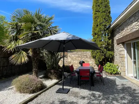 Gîte Charmant avec Cheminée, Jardin Clos et Equipements Bébé à Proximité de la Côte - Photo 1