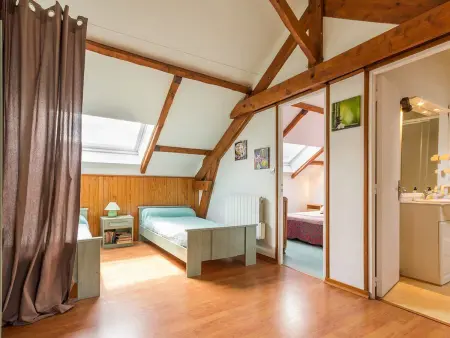 Gîte Charmant avec Cheminée, Jardin Clos et Equipements Bébé à Proximité de la Côte - Photo 6