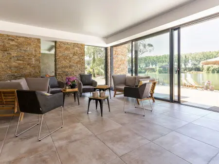 Villa Contemporaine avec Spa, Sauna, Piscine et Île Privative près de Nantes - Photo 3
