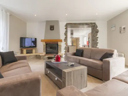 Gîte rénové près de la mer avec jardin clos, cheminée, Wifi et équipements bébé inclus. - Photo 3