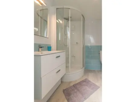 Gîte rénové près de la mer avec jardin clos, cheminée, Wifi et équipements bébé inclus. - Photo 10