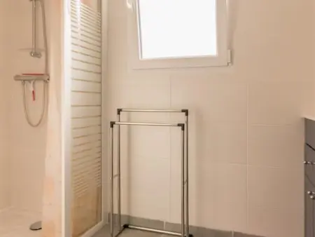 Maison mitoyenne cosy à 200m de la mer avec terrasse, wifi et équipements bébé - Photo 10