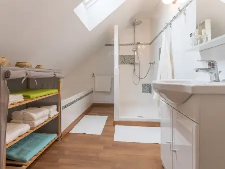 Gîte Confortable avec Jardin, Proche Mer et Ville, Équipé pour Familles, Vélo Inclus - Photo 7