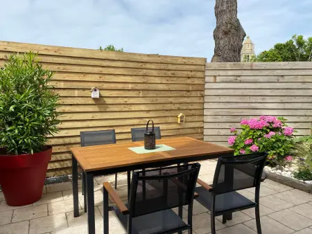 Charmante maison rénovée au calme avec jardin privatif, à 500m des plages et proche commerces - Photo 8