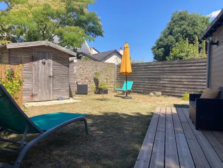 Charmante maison rénovée au calme avec jardin privatif, à 500m des plages et proche commerces - Photo 13