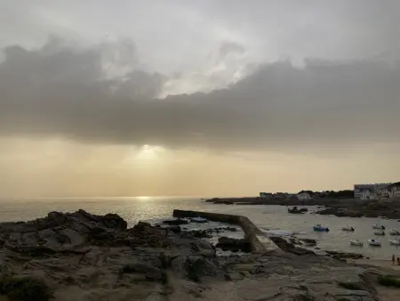 Charmante maison rénovée au calme avec jardin privatif, à 500m des plages et proche commerces - Photo 23