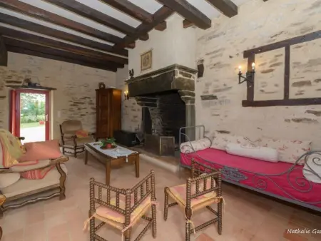 Maison de Campagne Spacieuse avec Piscine Privée et Jardin Clos - Photo 2