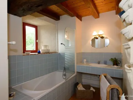 Maison de Campagne Spacieuse avec Piscine Privée et Jardin Clos - Photo 7