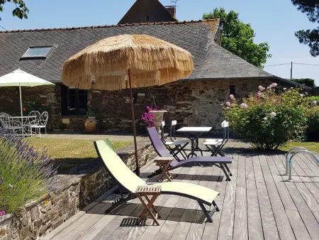 Havre de paix avec piscine chauffée, jardin arboré et activités pour tous - Photo 17
