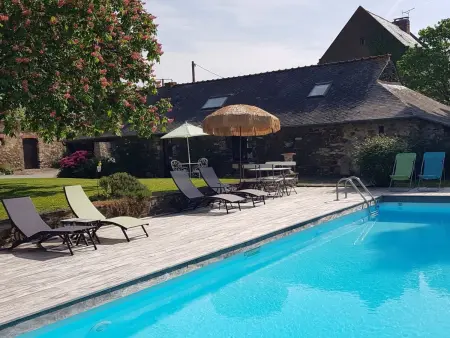 Havre de paix avec piscine chauffée, jardin arboré et activités pour tous - Photo 18