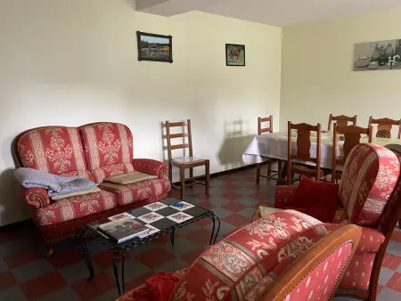 Charmante Fermette Rénovée avec Terrasse Privative et Vélos, 2 Chambres, Proche Le Lude - Photo 1