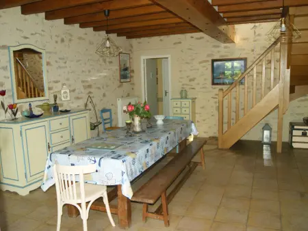 Gîte rénové en campagne, 3 ch., terrain 5000m², proche randonnées et Le Mans ! - Photo 8