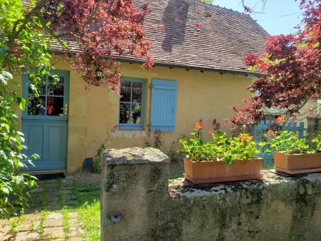 Charmante maison paysanne rénovée avec grand terrain, proche de la rivière et du village médiéval - Photo 5