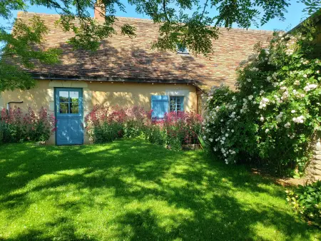 Charmante maison paysanne rénovée avec grand terrain, proche de la rivière et du village médiéval - Photo 6