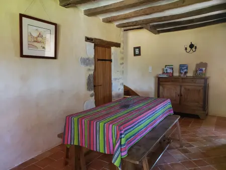 Charmante maison paysanne rénovée avec grand terrain, proche de la rivière et du village médiéval - Photo 7
