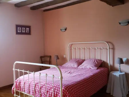 Charmante maison paysanne rénovée avec grand terrain, proche de la rivière et du village médiéval - Photo 8