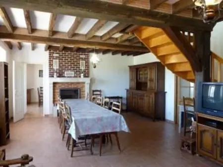 Gîte spacieux et paisible près du Mans avec grand terrain, 15 couchages, ping-pong et WIFI - Photo 3