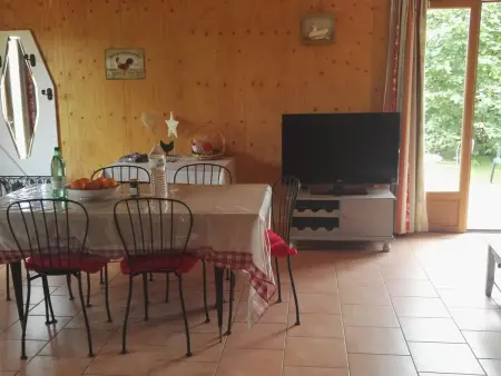Maison en bois avec jardin, idéal randonnée, fibre haut débit, équipements bébé près du Mans et Tours - Photo 2